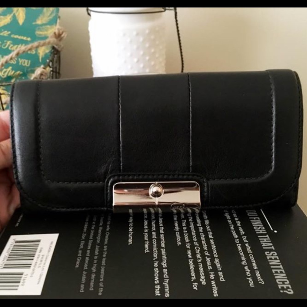 Authentic Coach Wallet - Picture 2 of 3